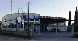 Κτίριο συνεργείο αυτοκινήτων